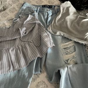Hollister bundle size 9R jeans- and tops size M